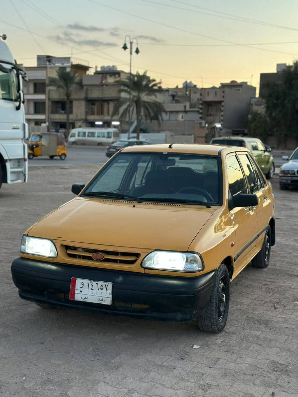 السلام عليكم سايبة موديل 2014 مكفوله مكينه وكير بيها بس الشاصي الايسر  ملصح بدون ضربه بدون صبغ للأستفسار ***********
