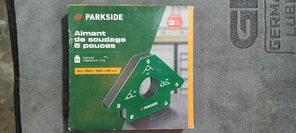 يا الله السلام عليكم
مغناطيس زوايا قوي جداً ماركة بارك سايد الماني اصلي 
متوفر توصيل كافة المحافظات 
العنوان بغداد الدولعي 
***********
