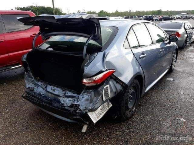 سلام عليكم شباب كورلا ٢١ رقم بغداد حره حادث تبديل قبق جنطه وصبغ جاملغات خلفيه بدون ايرباك السعر ل ١٤٠ وبيها مجال عنواني بغداد شارع المغرب ***********
