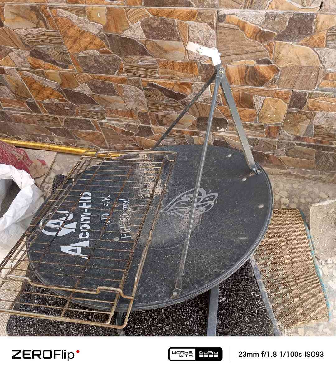 سلام عليكم
بنكه عاموديه اخت الجديده  سعرها ٤٠ 
ماخذيها ١١٠ الحجم الجبير 
صحن ستلايت ٢٠
صوبه نفطيه ١٠
ساحبه ٤٠ 
 مكنسه ٣٠ 
كلهم  جديدات  ومابيهم اضرر مكاني زيونه 
***********
