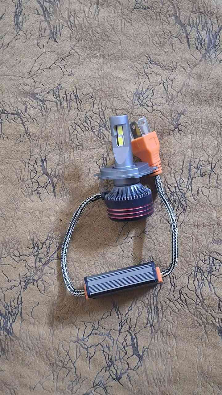 السلام عليكم لايت زنون اصلي تك واحد مال بوكسر اخذته ب30 اريده ب25 وبيه مجال بسيط للطيبين. بغداد الحسينية ماعندي توصيل ***********
