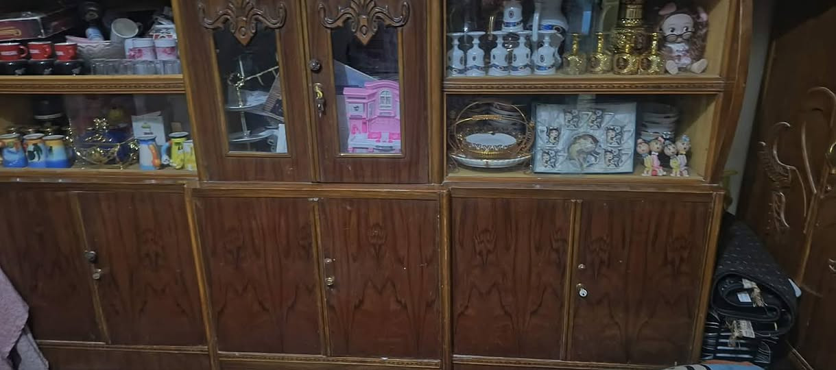 بوفيات ثنين للبيع تسكام خشب درجه اولى  استعمال قليل الوحده ٢٥٠ وبي مجال   وعندي كنتور هم للإستفسار يرجى التواصل خاص


**إذا كنت صاحب هذا الإعلان وتريد حذفه لأي سبب، رجاءا أرسل رسالة إلى الدعم الفني**