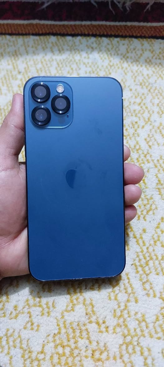 سلام عليكم ايفون ١٢ برو ماكس ذاكره ٢٥٦  شرق اوسط فقط مبدل شاشه وكاله اصليه البطاريه ٧٧ جهاز شخط مابي حيل نضيف سعر ٤٢٥ وبي مجال مكاني بغداد حي العامل ***********
