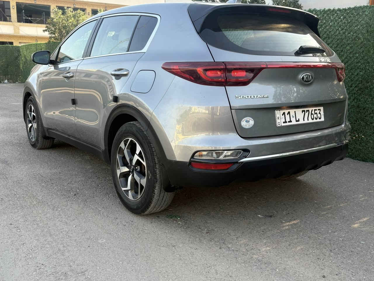 السلام عليكم كياسبورتج 2021 رقم بغداد الجديد سياره نضيفه حيل صبغ جاملغ السعر ١٥٤ مجال بسيط اخوان 
محرك ٢٤٠٠
ماشيه ٨٤ km
منظومه زنون 
تحديد مسار 
قياده ذاتيه 
كشنات جلد 
داخل مطعم صاج 
قطعتين تبريد 
انظمه قياده عدد ٣ 
توقف ذاتي 
رادار ات 
شاشه كار بلي 
كامره دواره 
تحكم ستيرن 
حاكيه بلوتو 
مكان سياره بغداد السعر ١٥٤ مجال بسيط اخوان مكلف بلنشر رقم صاحب سياره ***********
