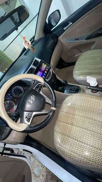 السلام عليكم للبيع اكسنت  موديل ٢٠١٦ خليجي محرك 1600 ماشيه 210الف كيلو سونارها موجود وصار بيها بارد ٣ قطع اضافة الى تكحيلات  
مواصفات السياره الاعتيادية فتحة بيها وسويج مو بصمة  اي استفسار اتصلو على هذا الرقم 
***********
سعرها 100 وبيها مجال بسيط مكاني
بغداد/الشعب/ السريدات
