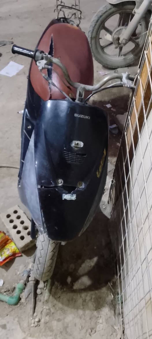 اسلام عليكم شباب دراجة سازوكي 60 دراجة شغالةبيهة نقص شوتة تجي وتشوفها كدامك مكاني كربلاء الشبانات سعرها 125 وبيها مجال ***********
