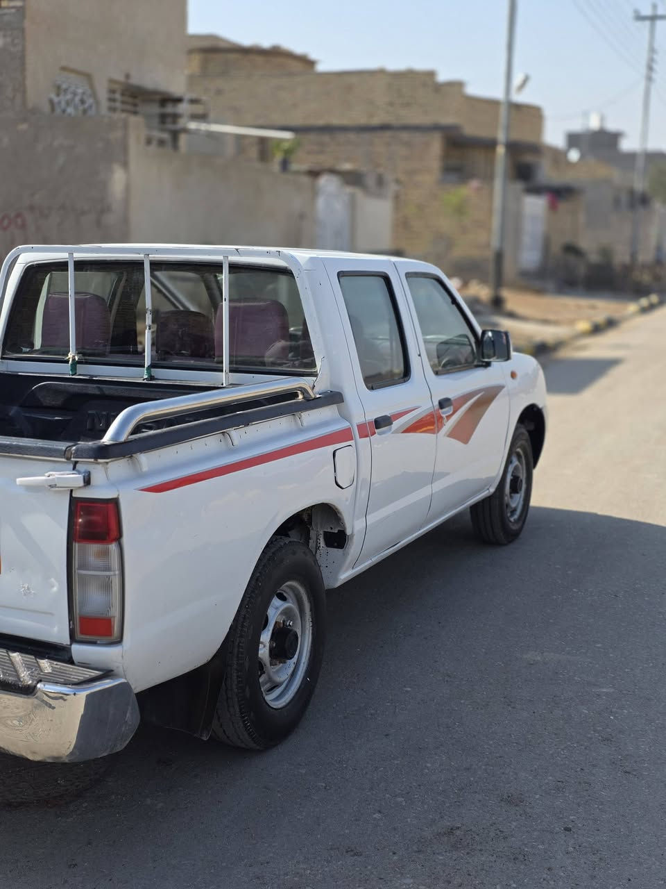 سلام عليكم نيسان شبوط موديل 2013  رقم ميسان سنويه جديده تحويل مباشر
كفاله عامه تخم تاير حداده جديده 
السياره ع وضع الشركه خطه الشركه 
العنوان ميسان حي الجامعه
السعر 124 وببها مجال 
***********
