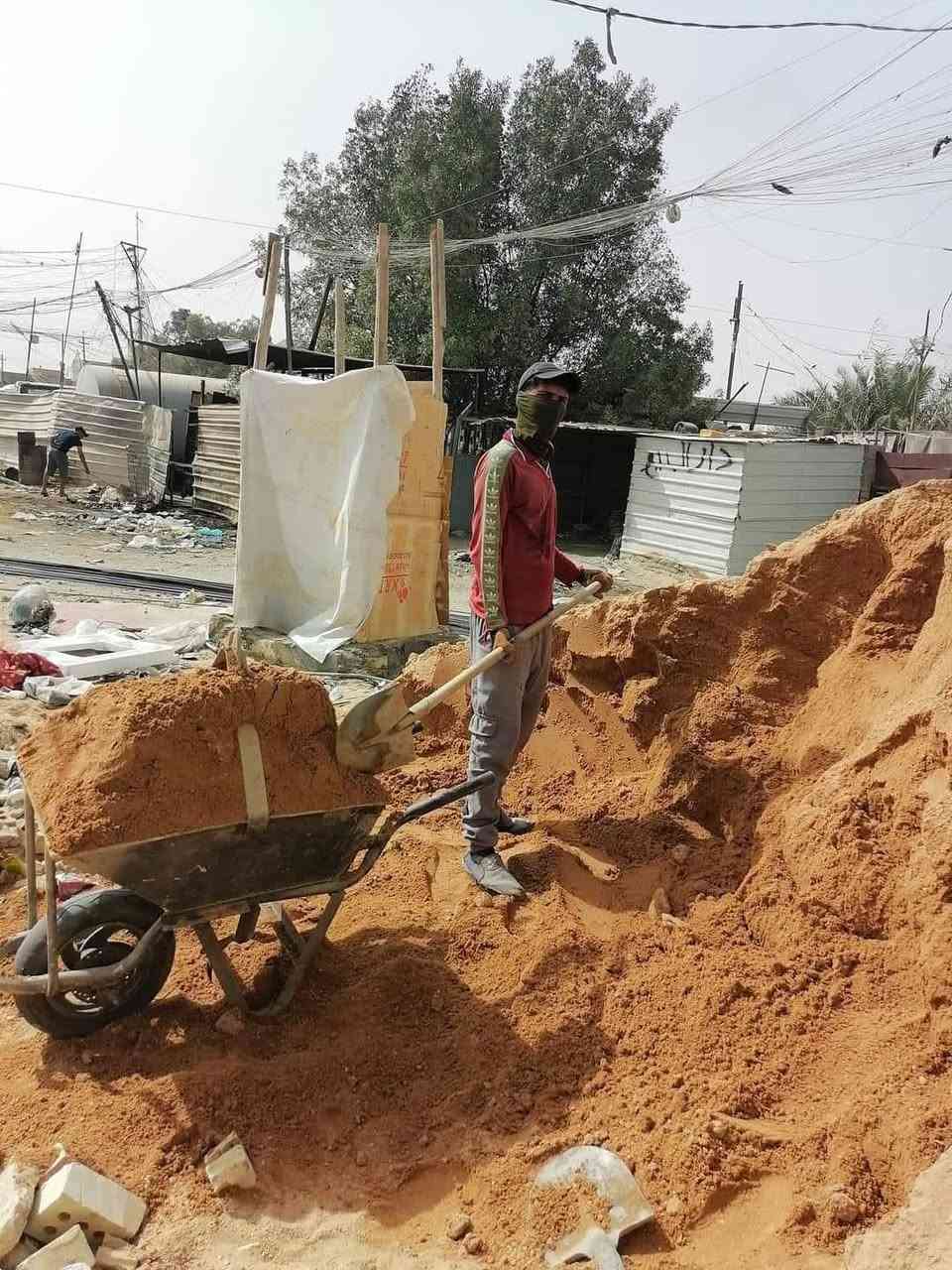 السلام عليكم ورحمةالله احنا كادر  عمال ناخذ قطعي  تنظيف تفليش تكشير تصعيد مواد حفر الابي حفر السبتتنك صب  بيتونات ودنك ارضيات كراجات  أسعار مناسبة
بغداد فقط   ***********
                   ***********
