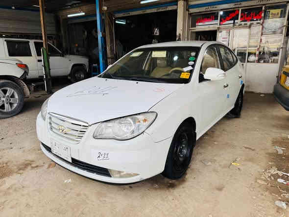 السلام عليكم الانتره 2011 خليجي 
رقم بغداد تحويل مباشر مكينه. 1600
كير محرك خير من الله تخم تاير جديد حداديه جديده السياره جاهزه مناقصها شي السياره مصبوغه حزام بدون دواخل. قماره بلاديه  مكان السياره بغداد تقاطع النهروان 
السعر 93
للستفسار. ***********/*********** المدائن
