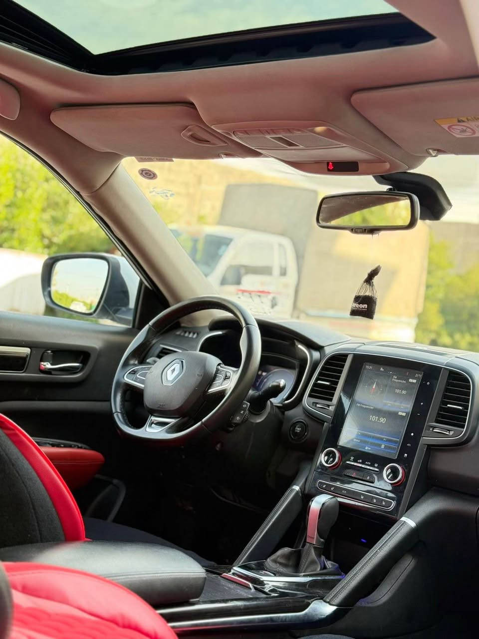 رينؤ كوليوس 2018 فول فول موسافات صفر شريكة مهند لة هةوليرة بة ناوي خؤم تةنها 68 هةزاري كم رويشتي توند تول موسافات پانؤراما بةسمة رادار خاتي جادة گوشين جلد گوشين كارةبا گوشين سارد گةرم شاشة گةورة فول فول موسافات سنةوي نوي دوو بةسمةي بيلادي خؤي لةكةل سيارةكة يةك دةست هاتا ايستا  هةوليرة سعري 143$ رةقم تةلةفون  *********** أربيل, العراق
