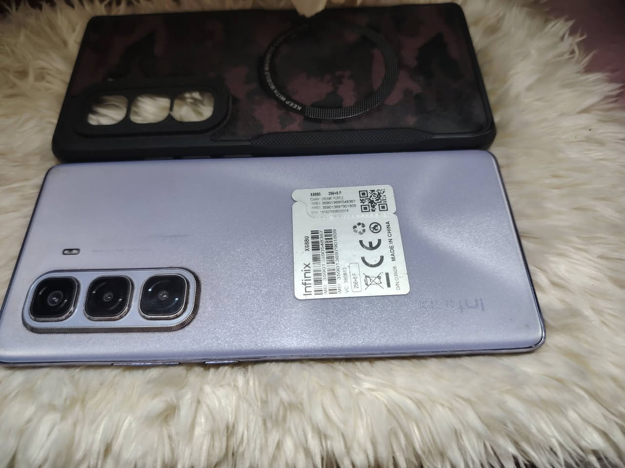 موبايل للبيع السعر 125الله شاهد ما طاب تصلح ابد ولا بدل بي شي جهاز نضيف ومكفول من كلشي فقط بي كسر بشاشه صغير ما ماثر عليه ابد موجود واتساب ‏‪***********‬‏ عنواني سبع البور ال 5000نهاية شارع 60
