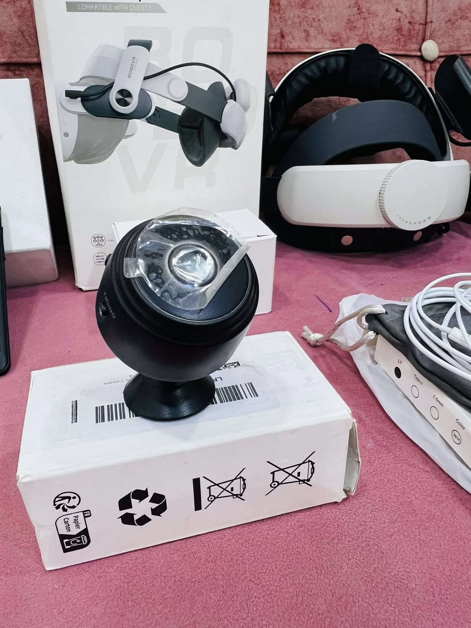 حبايب غراض بالة وجدد اصليات للبيع سعرهن شلع 35 الف مكاني بغداد حي القاهرة ***********
توصيل موجود👍

نضارة الواقع الافتراضي وحدة
كامرات عدد 1
سماعات ايفون 2
ايربود اصلي وتجاري 2
مدالية بصمة كيا 1
ايباد يحتاج بطارية 1
جهاز نوكيا يحتاج بطارية 1
جهاز ايفون صيني طافي
حاضنة تلفون عدد 1
كفرات اجهزة ايفون 4
لواصق وجه وضهر عدد 3
توصالة ايفون تايب سي 1
توصالة ايفون 1
لواصق كامرات ايفون 2
