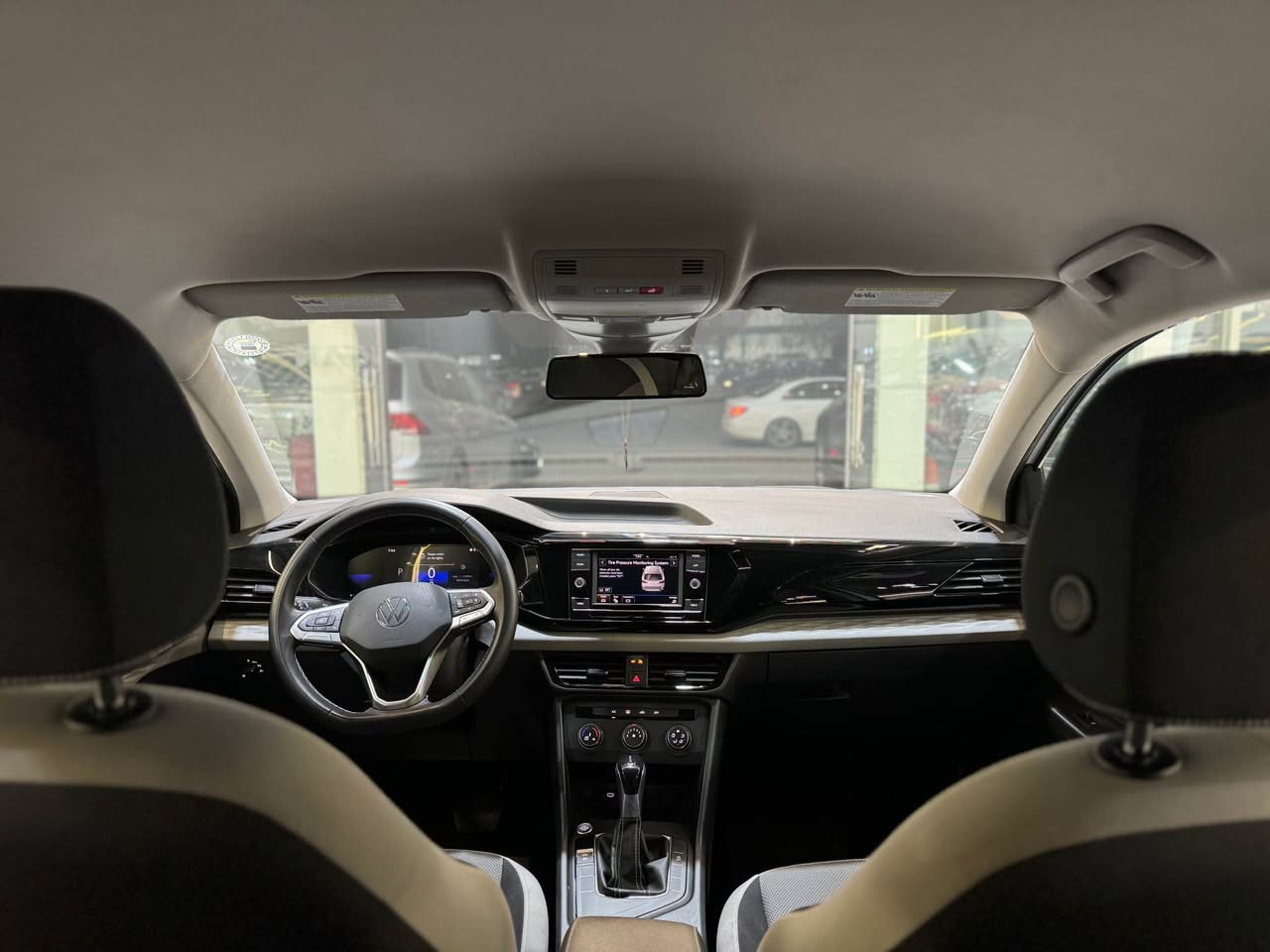 فولكسفاغن
أطلس, Peak Edition SE with Technology, 2024
عدد الأميال : 12,000 ميل
ضرر: قطعتين 
سلندر: 4 سلندر
محرک: 2.0
السعر / اتصل بنا
الكاميرا الخلفية - سقف بانورامي - صندوق كهربائي - التحكم على المنحدرات - مستشعر وقوف - تدفئة المقاعد - بصمة - مسند الذراع - مثبت السرعة - نوافذ كهربائية - شاشة - مراقبة النقطة العمياء - التعرف على إشارات المرور - نظام المفتاح الذكي - التحكم التلقائي في درجة الحرارة - نظام فرملة الطوارئ - مقاعد كهربائية - 6 وسادة هوائية - 8 وسادة هوائية - مصابيح زينون الأمامية - المصابيح الأمامية ليد - نظام الإنذار - قفل مركزي للأبواب - مانع الانزلاق - تدفئة مقود القيادة - إنارة محيطية - أبل كاربلاي - التشغيل عن بعد - ABS - AWD - رادار - ستائر خلفية

العنوان: اربيل - شارع  ١٠٠مقابل  دائرة  الكمارك
***********
***********
***
ڤۆڵکسواگن
ئەتلەس, Peak Edition SE with Technology, 2024
ماوەی ڕۆیشتن : 12,000 ميل
بۆیاغ: 2 پارچە
پستۆن: 4 پستۆن
بزوێنەر: 2.0
 نرخ / پەیوەندی بکە
کامێرای دواوە - پانۆراما - سندوقی کارەبایی - ڕاگری نشێوی - حەساس - گەرمکەرەوەی کوشن - بەسمە - ڕاگری مەچەک - دیاریکرنی خێرایی - جام کارەبایی - شاشە - ئاوێنەی ڕادار - ناسینەوەی هێماکانی هاتوچۆ - سیستەمی کلیلی زیرەک - کۆنترۆڵی پلەی گەرمی ئۆتۆماتیکی - یاریدەدەری برێک لە کاتی فریاکەوتن - کورسی کارەبایی - 6 پەڕەشووت - 8 پەرەشووت - لایتی پێشەوەی زینۆن - لایتی پێشەوەی لید - سیستەمی ئاگادارکردنەوە - قوفڵی دەرگاکان - کۆنتڕۆڵکردنی خزان - سوکان هیتەر - ڕووناکی دەوروبەری ژورەوە - ئەپڵ کارپلەی - شەغال - ABS - AWD - ڕادار - پەردە

  ناونیشان: هەولێر  شەقامی ١٠٠م بەرامبەر گومرگ
***********
***********
*** أربيل, العراق
