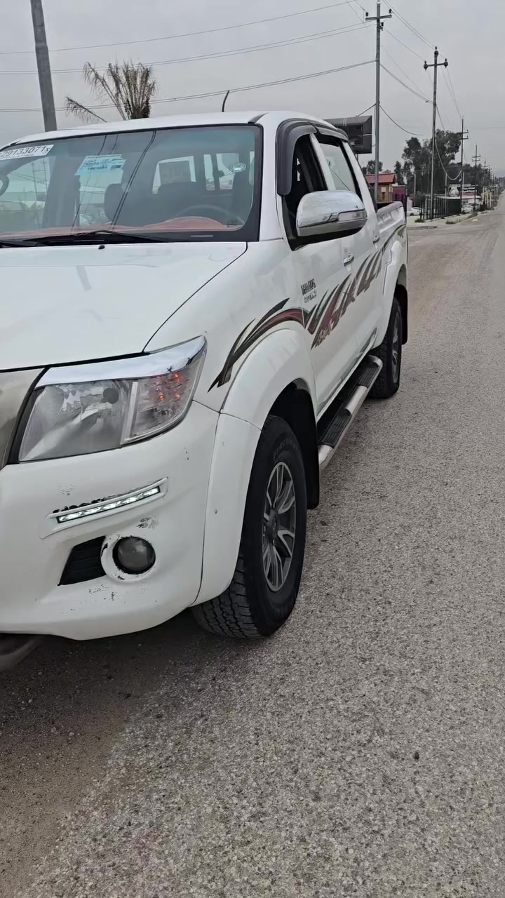 سلام عليكم بيكم للبيع فورويل 2012 بيها ملاحظات فقط بارد السعر 195 بيها مجال  *********** // ***********
