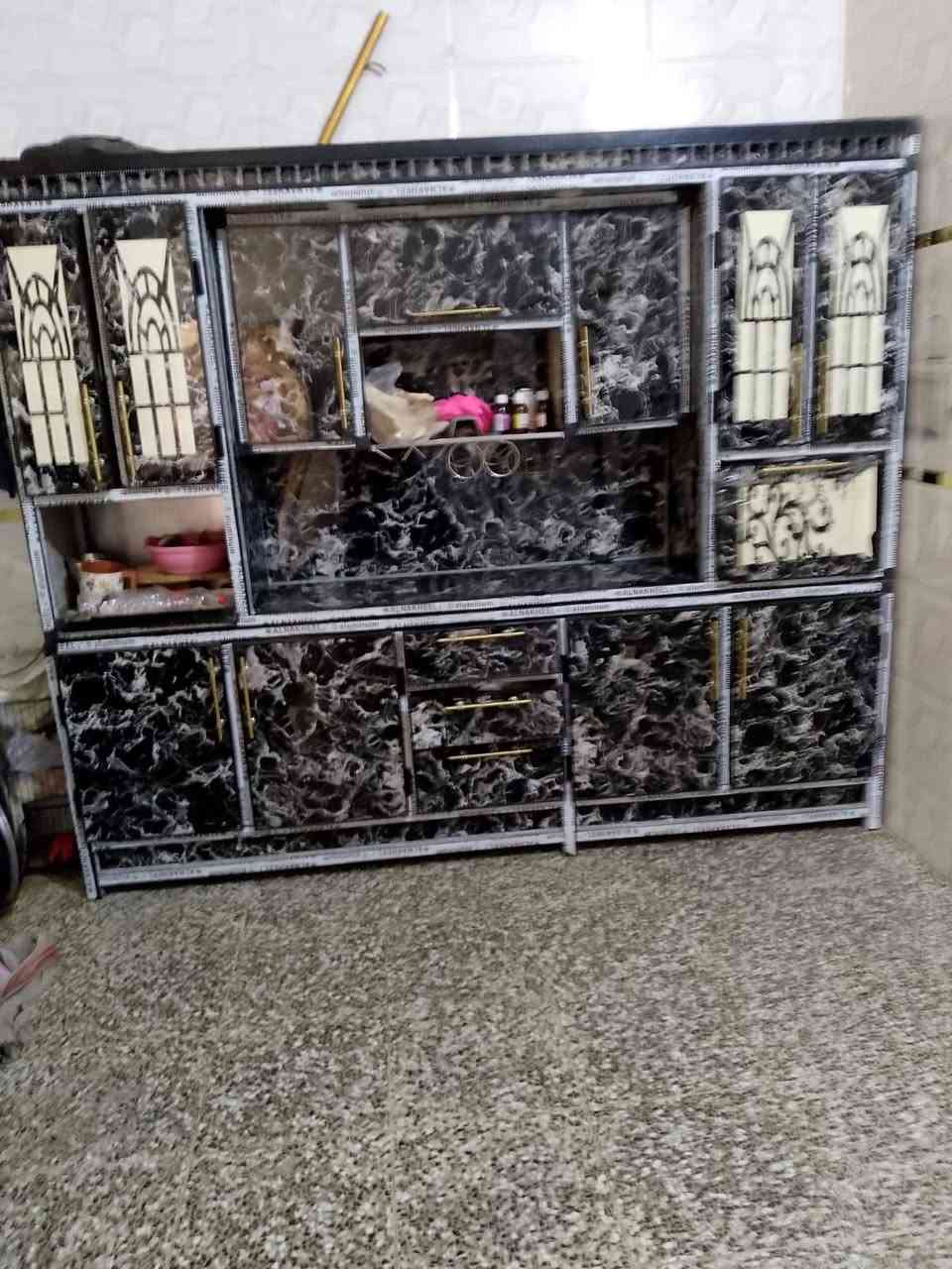 السلام عليكم كاونتر نظيف للبيع سعر 550 الف بغداد رقم الهاتف على الواتساب متواجد ***********
