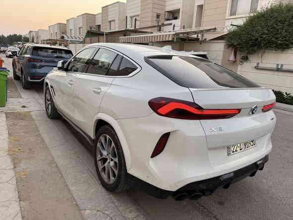 سلام عليكم 
BMW x6 2022 40i 
ماشيه 25 الف 
وارد أمريكي صبغ خشم البنيد فقط 
صفر مسج السياره نضيفه 
عليها تايرات رن فلات 
495$
***********
