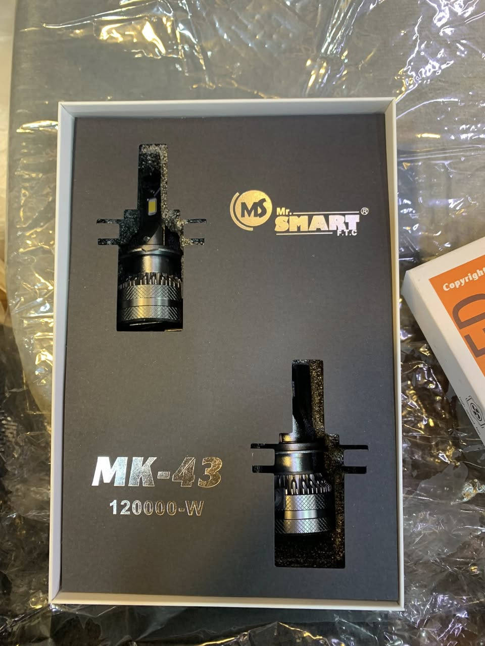 السلام عليكم
زينون 100واط شمسي شي مرتب وكلش مضبوط 
انطيك شرط  موجود كل احجام السيارات 
السعر 45الف 
للاستفسار الخاص مفتوح


**إذا كنت صاحب هذا الإعلان وتريد حذفه لأي سبب، رجاءا أرسل رسالة إلى الدعم الفني**