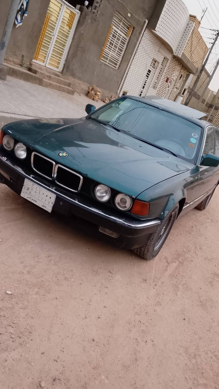 بيام 730مكفوله كير محرك حداديه تبريد فول فول مواصفات غرفه عسليها كشنات كهربائيه فتحه مري كهربائيه سنتر لوك تتقفل جام يصعد ويا السنتر مكينه 6سلندر مفتوح سياره جاهزه مكان نجف ***********
