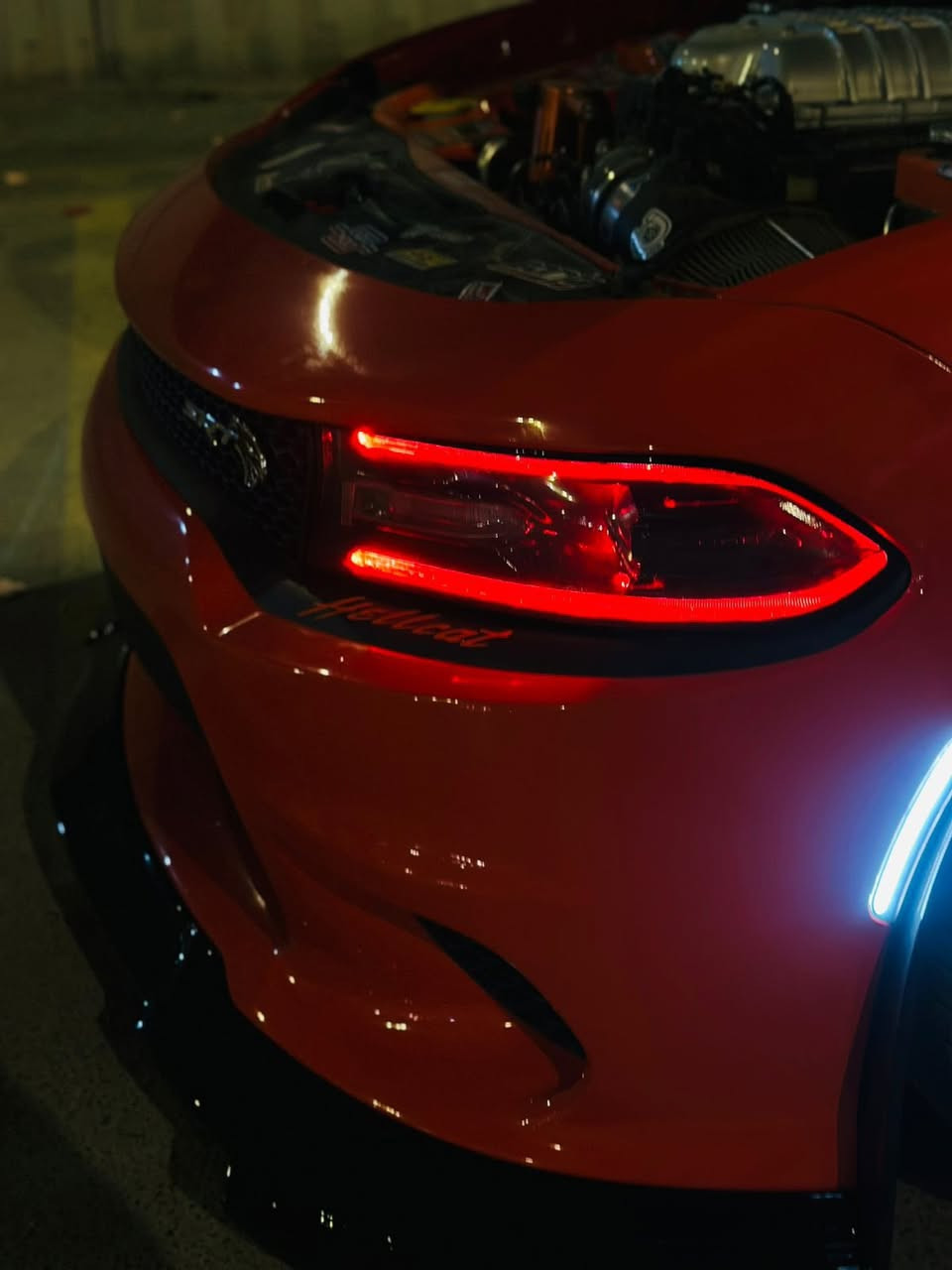 هيلكات موديل ١٦ حادثها جاملغ وبنيد وهنا بالعراق صار بيها جاملغ خلفي السياره ماشيه ٣٧ مايل
السياره فول عده الرادار 
فول هوائيات ميثانول
شوته afe
عليها بساتم ريد اي 
كاج كان
بولي مبدل 
السياره عليها برمجه استخدام يومي
***********
السعر 240 وبيها مجال
