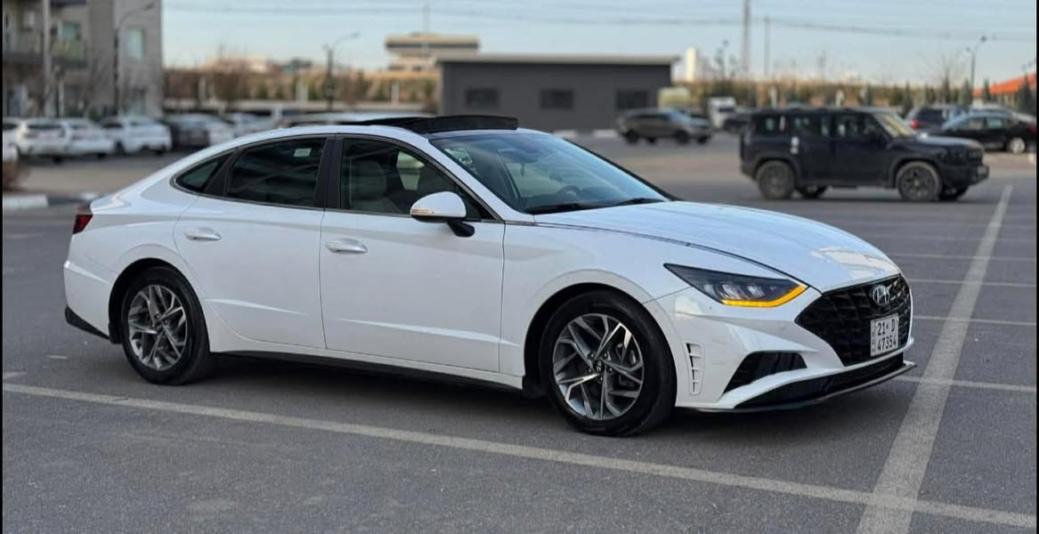 السیارة:  هونداي سوناتا SONATA SEL موديل 2021

ماشية 64 الف میل فقط
حادث بل امريكا فقط جاملغ امامي  
بس اربعه قتعه مصبوغ بل امريكا 
بدون حادس بدون معجون بدون مفتوح

🟪ســعــر$$ ::  الــرد تلقائي 📩

سنويه جديد حتا٢٠٣٠
المواصفات:
محرك ٤ سلندر حجم 2500cc المرغوب بدون توربو
بانوراما +   كير ميكانيك ٨ نمر + تحكم ازرار
رادارات ٣٦٠ درجة (امامي+ خلفي + جانبي)
وقوف تلقائي في حالة التوقف المفاجئ او عبورمفاجئ خلف السيارة
تثبيت سرعة ذكي في حالة الاقتراب على السيارات تقل السرعة تلقائيآ
تحديد مسار + قيادة ذاتية
٤ وضعيات للقيادة (سبورت+ايكو+مريح+ذكي)
هندبريك كهربائي
بصمة + تشغيل عن بعد + بصمة ابواب 
انارة ترحيب عند الاقتراب من السيارة 
فتح الصندوق تلقائي عند الاقتراب
لايتات LED مع حاجب ليد نهاري
جميع اضوية السيارة LED مابيها كلوب واحد اصفر
جناح خلفي 
ويل حجم 18 + طخم تايرات جديد 
حساسات للتايرات
‏ABS+ ESP مانع انزلاق
ماسحات اوتو امامية وخلفية 
جامات كهربائية اوتو + مرايا كهرباء 
كشنات كهربائية او هيتر 
اشاير بالمرايا + نقطة عمياء
شاشة تبريد منفصلة (بيانو) 
مداخل شحن سريع امامي وخلفي + مداخل USB 
كامرا خلفية 
تحكمات ستيرن جهتين فول
شاشة كبيرة تدعم كار بلي + اندرويد اوتو+ بلوتوث+ USB 
شاشة لقياس معلومات السيارة مثل (عدد الكيلومترات المتبقية للوقود + عمر الزيت والفلتر والضغط +فولتية البطارية+ حرارة الماء +اقتصاد الوقود الخ
السيارة كلش نظيفة ومابيها اي نقص  

رقم صاحب السیارة👈: ***********
