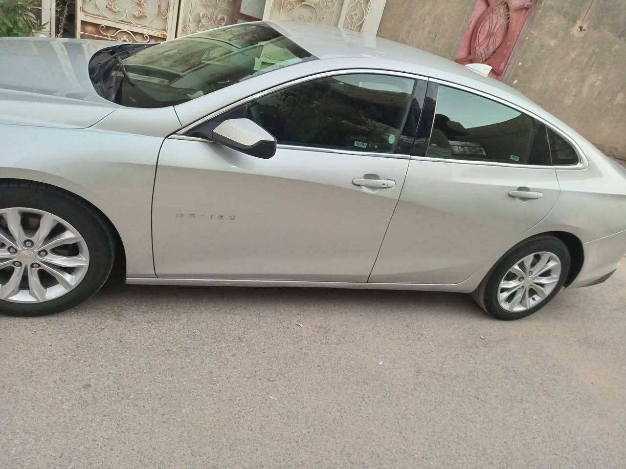 السلام عليكم 
شفرليت ماليبو موديل 22 ذي قار 
معوقين تجيك وكاله من لمعوق
1500,تيربو 
سنويه جديده الى 2029
سعره 120$
صور حادثه مرفق وي صور 
للاستفسار الاتصال على الرقم 
***********
