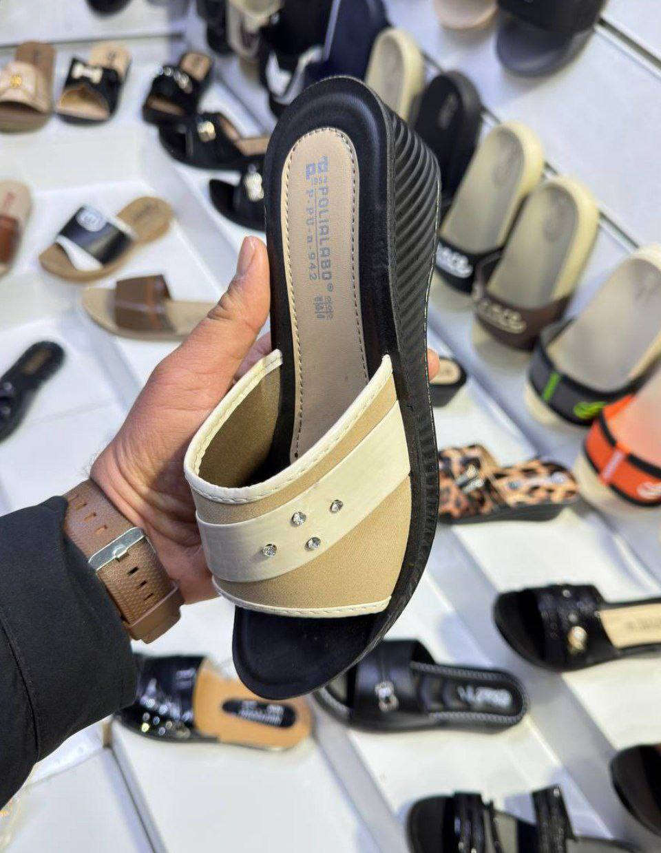 شحاطة نسائي عالي درجة اولى.. 
سعر الدرزن 46 الف. الون حسب الطلب. 
كمية محدوده 
🚛يوجد توصيل لجميع المحافظات. 
https://t.me/thayi99R


**إذا كنت صاحب هذا الإعلان وتريد حذفه لأي سبب، رجاءا أرسل رسالة إلى الدعم الفني**