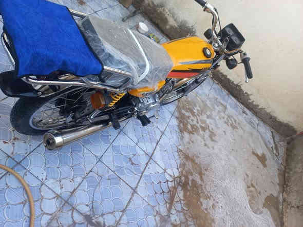 سلام عليكم نامه اصلي شلامجه مديل 2022 وكيله نوفل 
الدراجه مكفول من كلشي أوراق اصولي مكاني دوانيه حي الزيتون السعر 1150وبيه مجال لطبين رقم [***********] خاص ماكو
