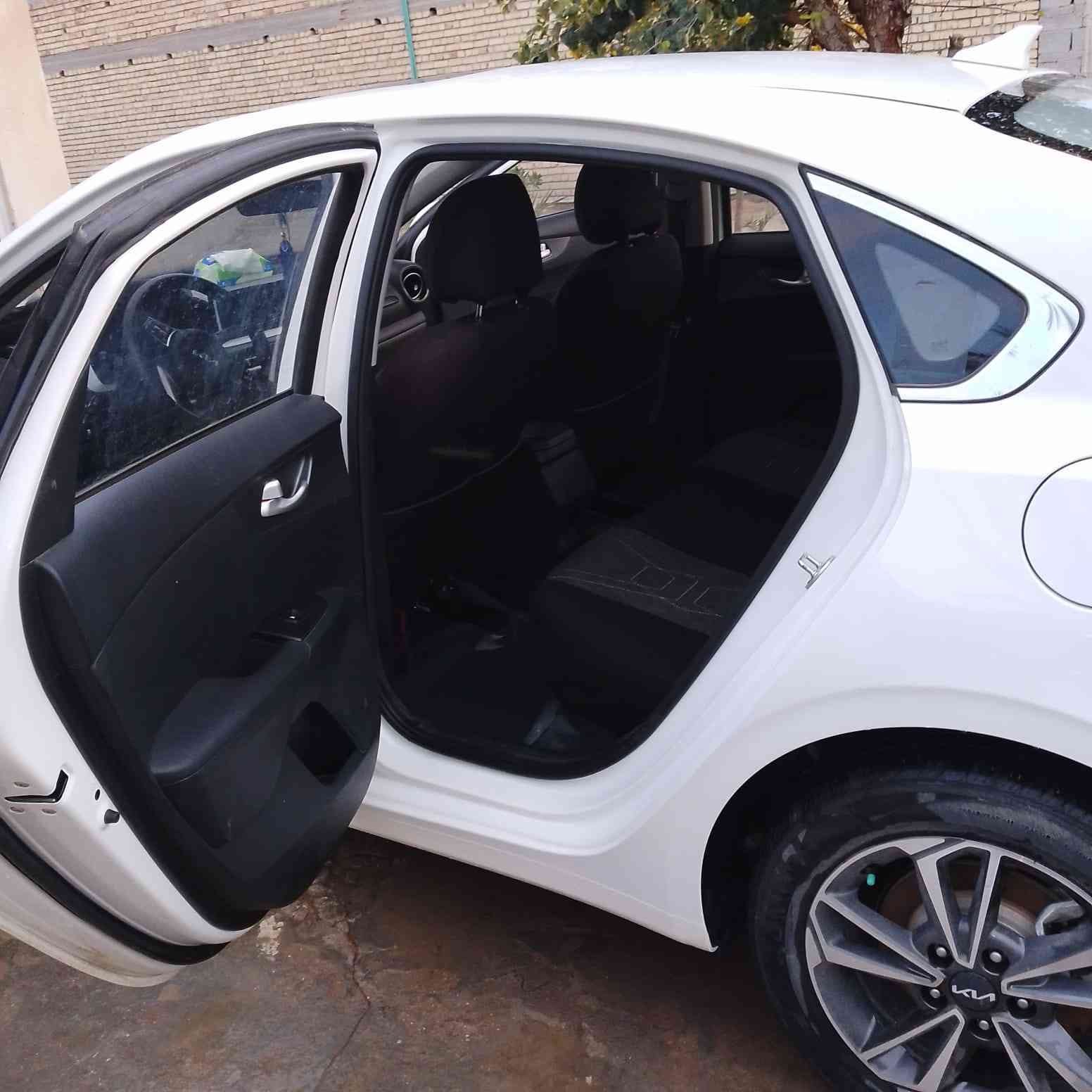 السلام عليكم
كيا كي ثري K3
موديل 2024
ماشيه 44
رقم اربيل الدولي 
فوووول مواصفات 

فتحه سلايد 
بصمه دخول ذكي 
بصمه تشغيل ذكي 
بصمه جنطه
شاشه عداد دجتل 
كير طيارة 
سايد بريك بصمة 
اوتو هولد 
أربعة أنظمة قيادة 
كشنات جلد 
كامرة خلفية دوارة
ويل كب 
لد نهاري 
لد متصل خلفي 
حساسات اماميه + خلفيه

مكان السيارة ميسان ـــ العزير 

145💵  مجال قليل للشراء

***********
