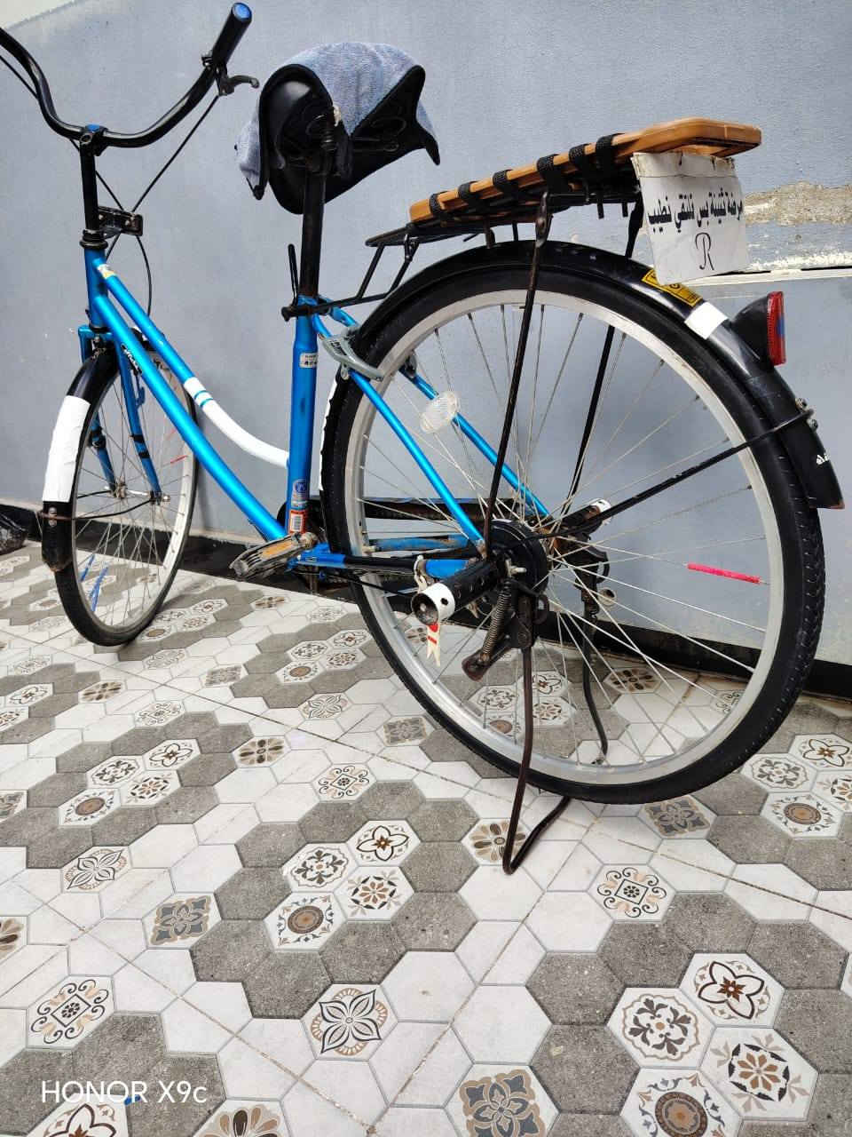 السلام عليكم شلونكم شباب عندي بايسكل للبيع حجم 26 موديل 18 الشهر الثاني بسكل نضيف 100٪99 بايسكل تصوير مال حاويه موجود السعر 105 وبي مجال العنوان ديالى بعقوبه في فلكه نهوده رقم الهاتف *********** اهلا وسهلا
