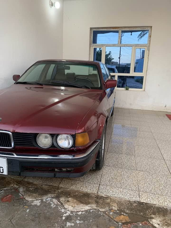 735 موديل 1990 محرك وكير وتبريد وتخم تاير جديد ومكفول السعر 45$ *********** المكان الرمادي  رقم وسنوية بغداد
