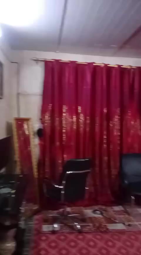 للبيع دار تجاوز 110.. . . نهاية شارع البداله قرب معمل الثلج... الغزالية..
يحتوي على غرفتين ومطبخ وصحيات وطارمه 20متر... 
***********
