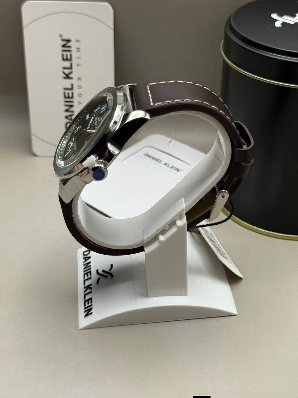 #مزااااااد

فتح باب الساعه 30$ دولار والرفعه 5$ دولار 

لطفا اعتمد برقمك وعنوانك الكامل عالخاص 

والتوفيق للجميع 

DANIEL KLEIN
اصدارات 2026 من احدث واجمل الاصدارات

ساعة دانيل كلين #اصلي #وكالة
مينه مميزه
قطر 42
مقاومة للماء 50
دي ديت
اميال وارقام لامنوس 
جلد اصلي 
منفذ للتاريخ

كامله المرفقات 

توصيل متوفر لجميع محافظات العراق.


**إذا كنت صاحب هذا الإعلان وتريد حذفه لأي سبب، رجاءا أرسل رسالة إلى الدعم الفني**