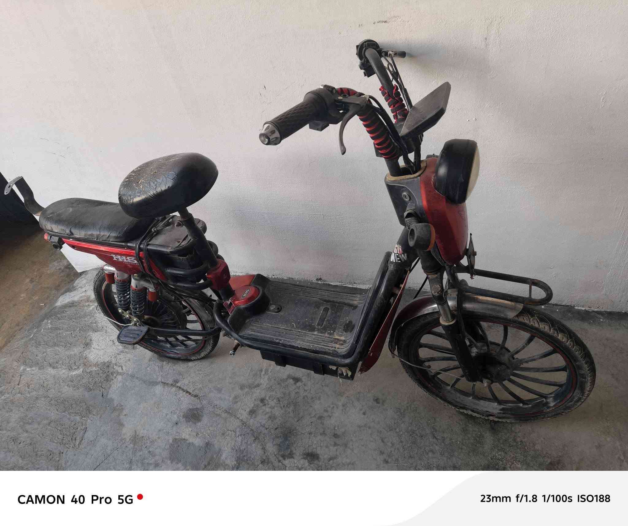 دراجه شحن للبيع نضيف شرط الشغل كهربائيات شغالة بطاريات نص عمر السعر180 وبي مجال


**إذا كنت صاحب هذا الإعلان وتريد حذفه لأي سبب، رجاءا أرسل رسالة إلى الدعم الفني**