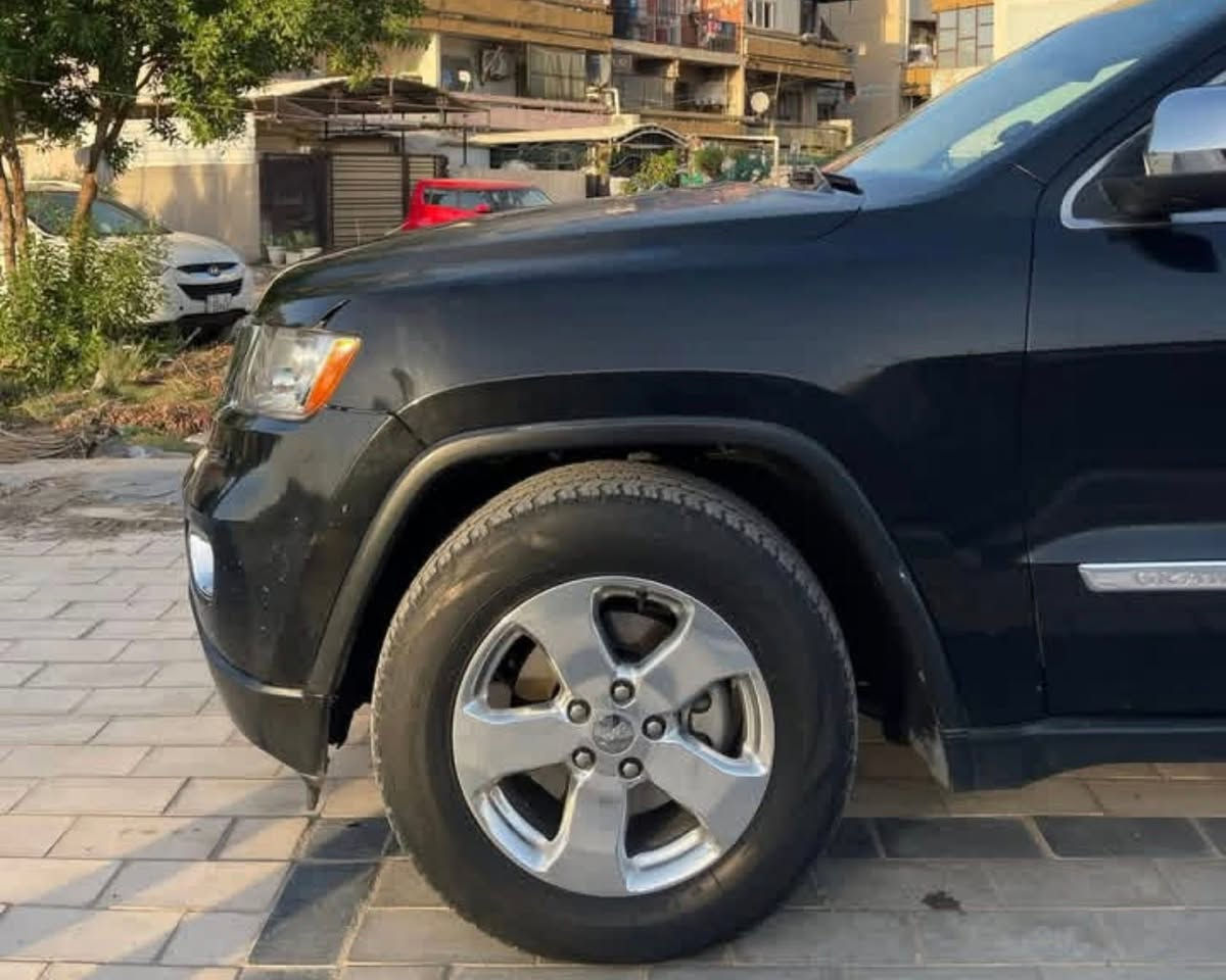 ‏سلام عليكم جيب لاريدو موديل 13 ‏دخول جديد سيارة كاملة تبريد ثلج حدادي مكانها في بابل ما بيها كل نقص اتصال على الرقم وأنا بالخدمة 
‭+٩٦٤ ٧٧٦ ٥٥٤ ٨٠٣٦‬￼


**إذا كنت صاحب هذا الإعلان وتريد حذفه لأي سبب، رجاءا أرسل رسالة إلى الدعم الفني**