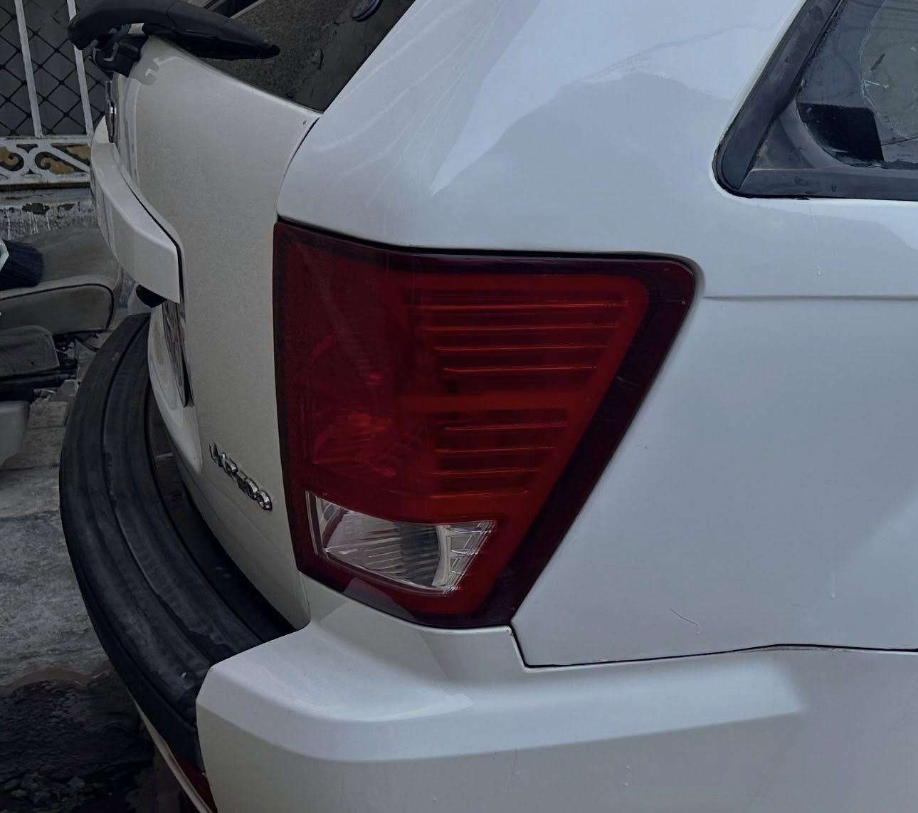 زوج بك لايت نظيف جدآ 
تفصيخ اصلي 
***********
