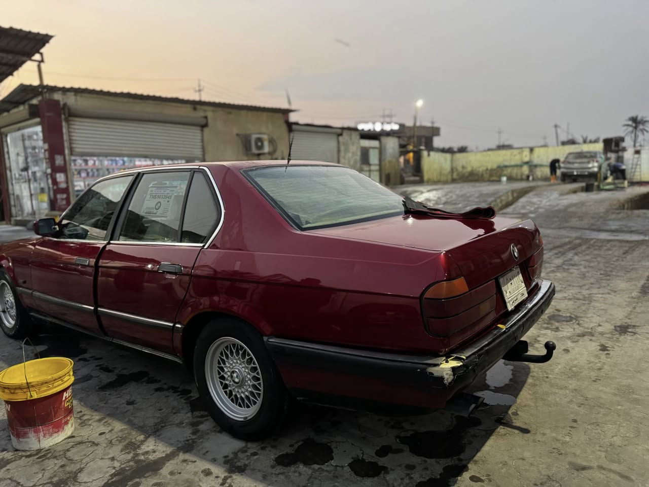 بي ام 735 مكينه 8 اصل
موديل 1992 مكينه وگير شرط
رقم بصره مشروع وطني سنويه لل26
بيها ملاحظات  بسيطه شخط بالباب الايسر جوه
ودعاميات تعبانه 
سعر 47 وبي مجال
***********
