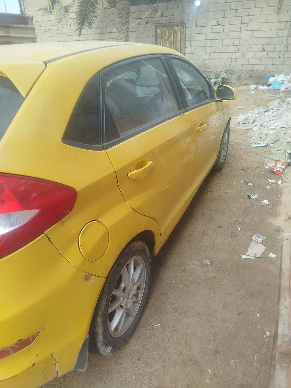 شيري فلاوين ابيع كوم حديد بيه خلل علگ والف او غير شي مادري
***********
