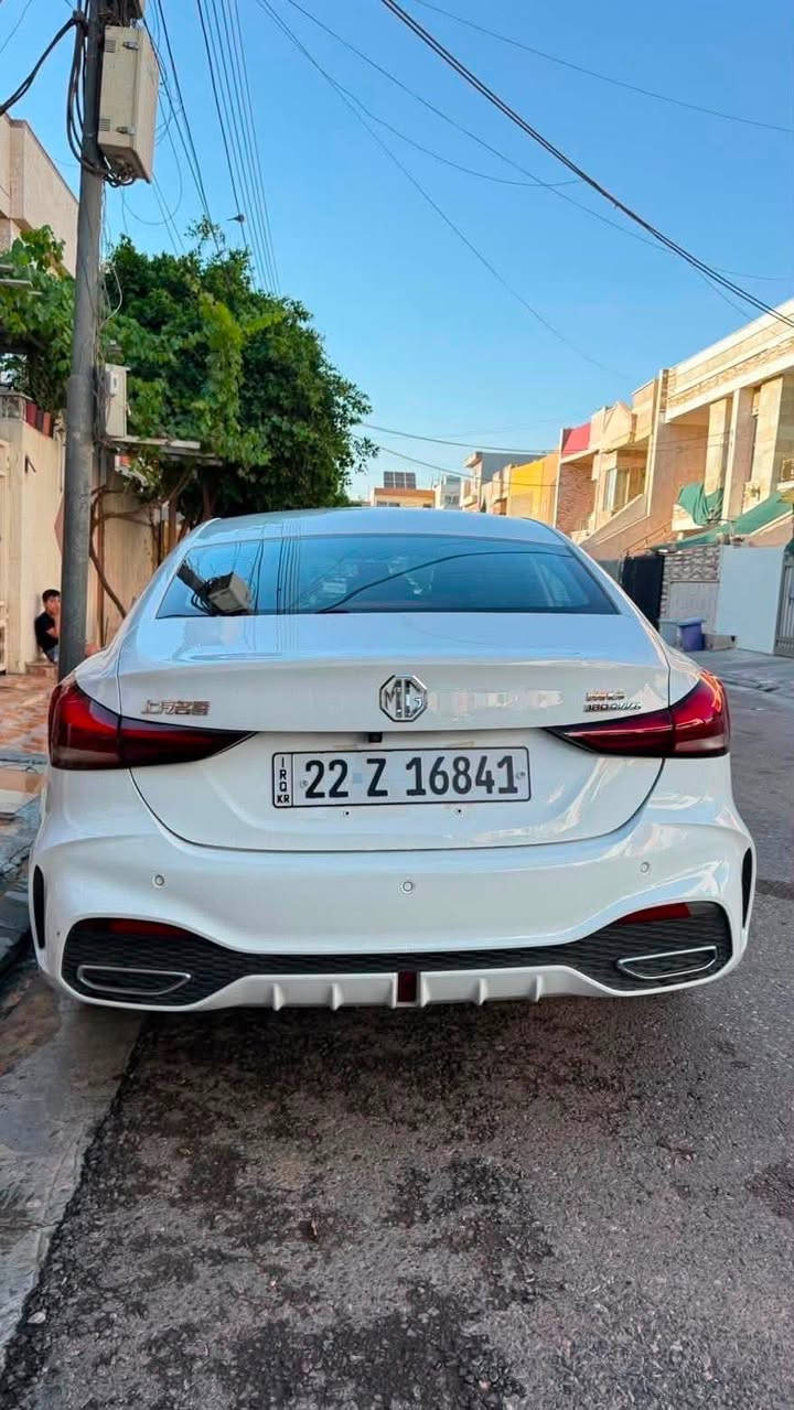 سلا م عليكم
Mg gt 2025 
فول مواصفات ماشيه ١٠ كيلومتر 
بيه حالوب خفيف ما مبين وهاي القطعتين ما مصلحه 
مكانه اربيل 
رايده 
ب١٠٨ وبيه مجال بسيط 
***********
