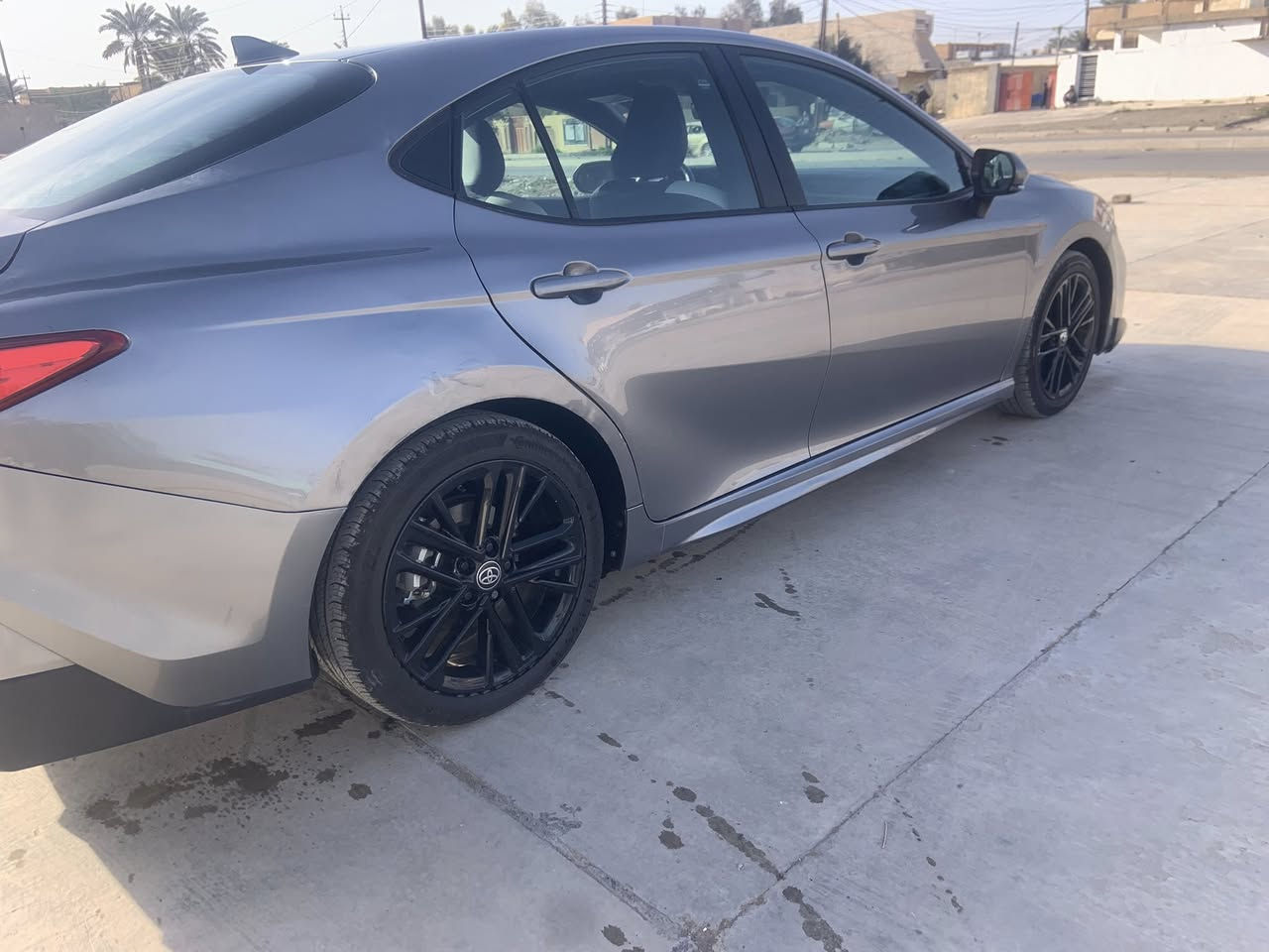 السلام عليكم كامري موديل 2025/رقم بغداد بيها جاملغ وبنيد بدون دواخل وبيها بارد بل جاملغ الخلفي ماشيه 11الف السعر 195/وبيها مجال للطيبين الاتصال عل رقم  0777 843 3418‬
