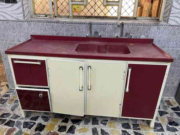 السلام عليكم 
كاونتر مستخدم للبيع محتاج ترتيب بسيط المكان بغداد مدينة الصدر الاورفلي السعر 
٥٠٠ الف للأستفسار اكثر اتصل على هذا الرقم : 
***********
