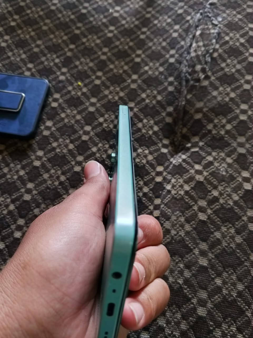 للبيع موبايل C51 نضيف بس الشاشه بيها فطر مثل ما موضح بل صوره او بي لزكه بيها  فطر السعر150 او بي مجال مكاني موصل الايسر حي الشيماء ملاحضه الكارتون موجود والشاحنه موجوده الاصليه


**إذا كنت صاحب هذا الإعلان وتريد حذفه لأي سبب، رجاءا أرسل رسالة إلى الدعم الفني**