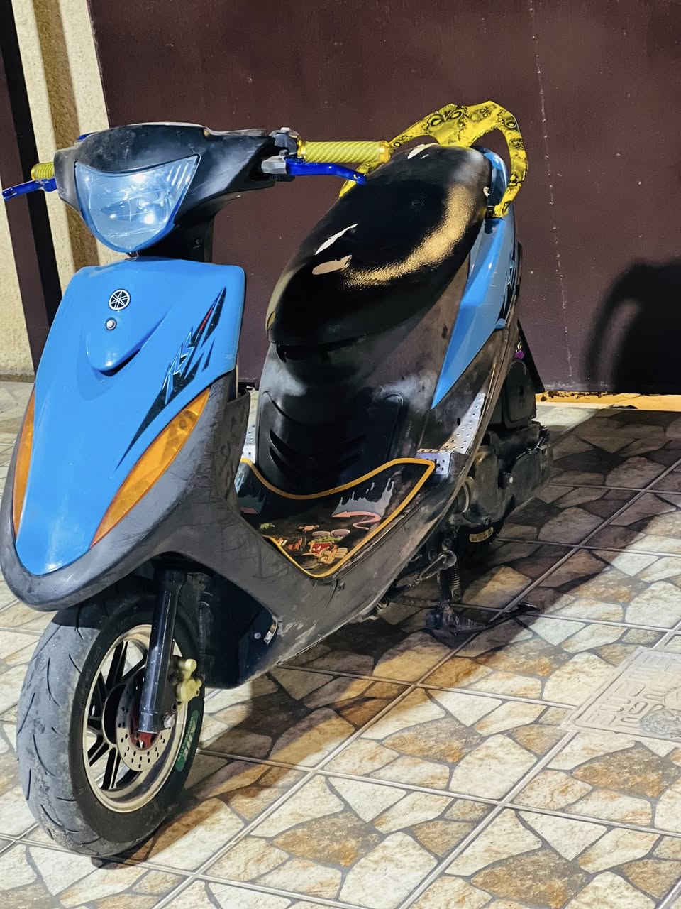 السلام عليكم شباب ماكس عدله مال رمبه بيها تزويدات خارجيه
1.صالصنه fm

2.سبايدر رياضي

3.قبغ عنبار 

4.قبغ فلاوين 

5.ويل مشلف

6.كفر للجماليه فقط وكفرها الاصلي موحود وصالنصه وبك لايك الاصليات موجوده بيها نواقص خفيفه سعرها 550 بيها مجال بسيط وشباب اهل ال 450 اعذروني من هسا للاستفسار اكثر المراسله على الماسنجر او على الرقم *********** متواجد واتساب فقط
