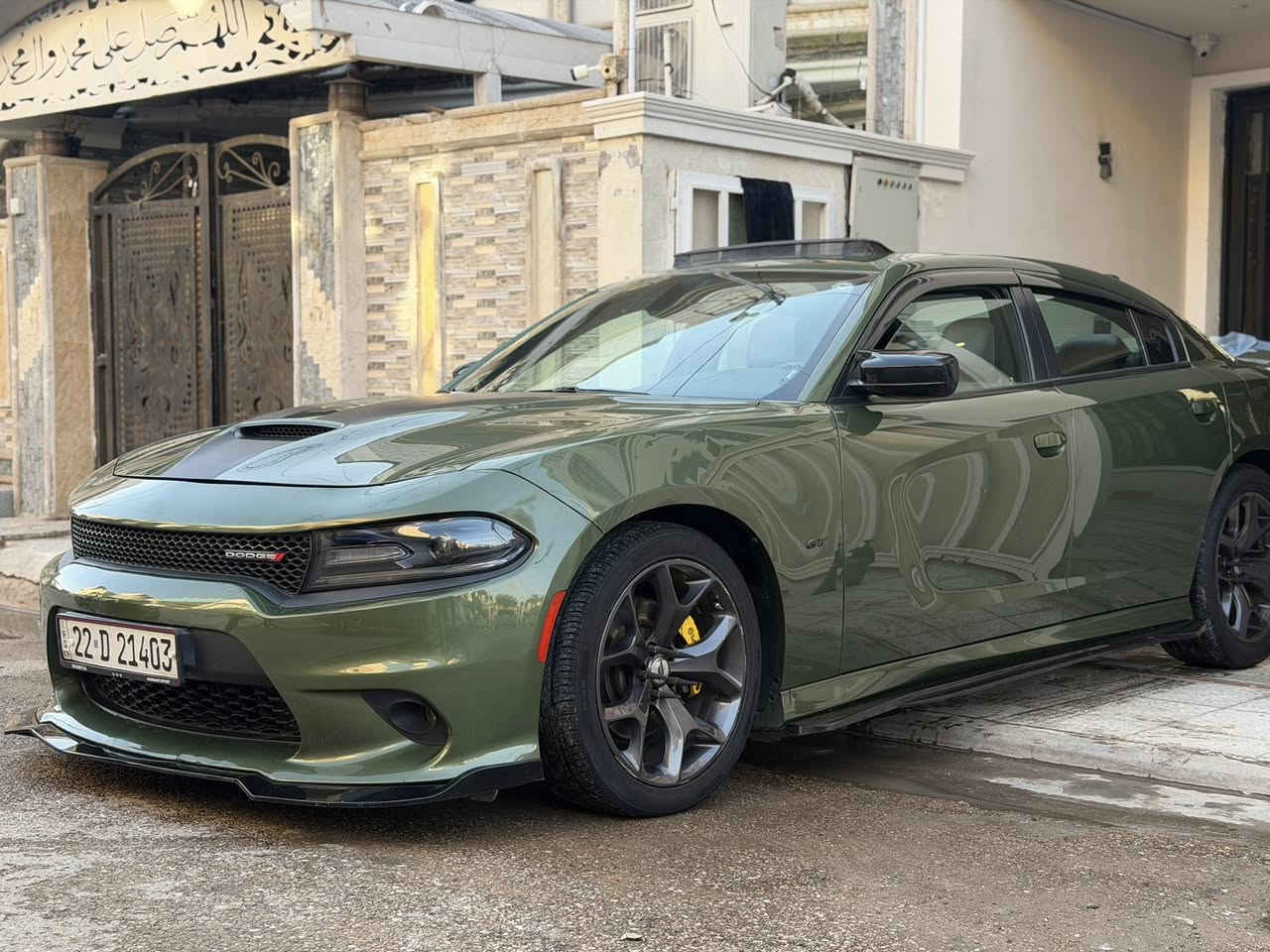 السلام عليكم
جارجر زيتوني لون مميز Gt وكاله هارلم 
موديل 2019
فول موصفات
بصمه
فتحه سقف
تشغيل عن بعد 
كشنات جلد
داخل لونين
شفتات ستيرن
سوير تراك
سبورت
لايت زنون
كشنات كهرباء
لد نهاري
محرك ٣٦٠٠💪🏽💪🏽💪🏽
كير 8نمر
السياره مكفوله كفاله عامه من الصبغ
فقط بارد بسيط 

عنوان : كاظمية جكوك 
السعر 270
استفسار :***********
