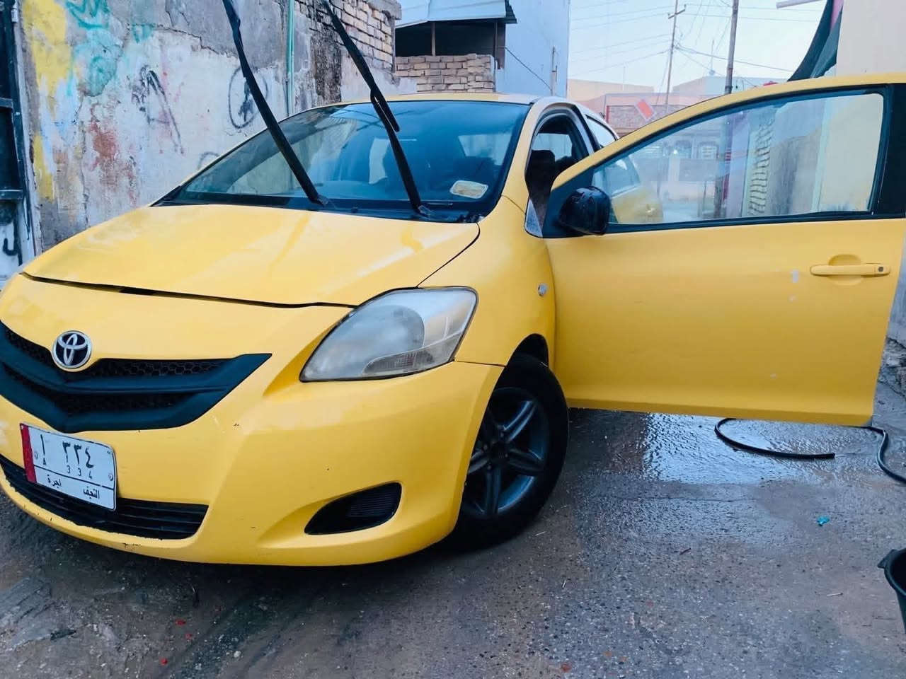 السلام عليكم
 سيارة كورلا يارس 2008  كير ومكينة خير من الله حدادية 60٪ ودواخلها حلوة ونضيفة وكشر السيارة مثل ماموضح بل صورة  رقمها مميز   السيارة شرط العتراف
سنوية مستحقة تجديد صار سنتين يتحمل الباعع تجديد السنوية والغرامات وبيها نواقص السيارة لعدم التفرغ السعر 58 وبيها مجال مكان السيارة بابل لمدحتية لحمزة لغربي 
للتواصل
 والسايره بيها قاصرين ثنين سنتين ويبلغون واني اتكفلك بل وكاله
***********
