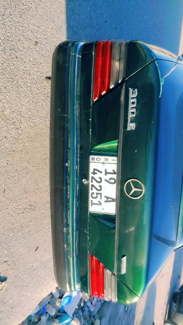 مارسدس لبيع السعر 65 بيها مجال  مكان ناصريه فضليه اتصال ***********
