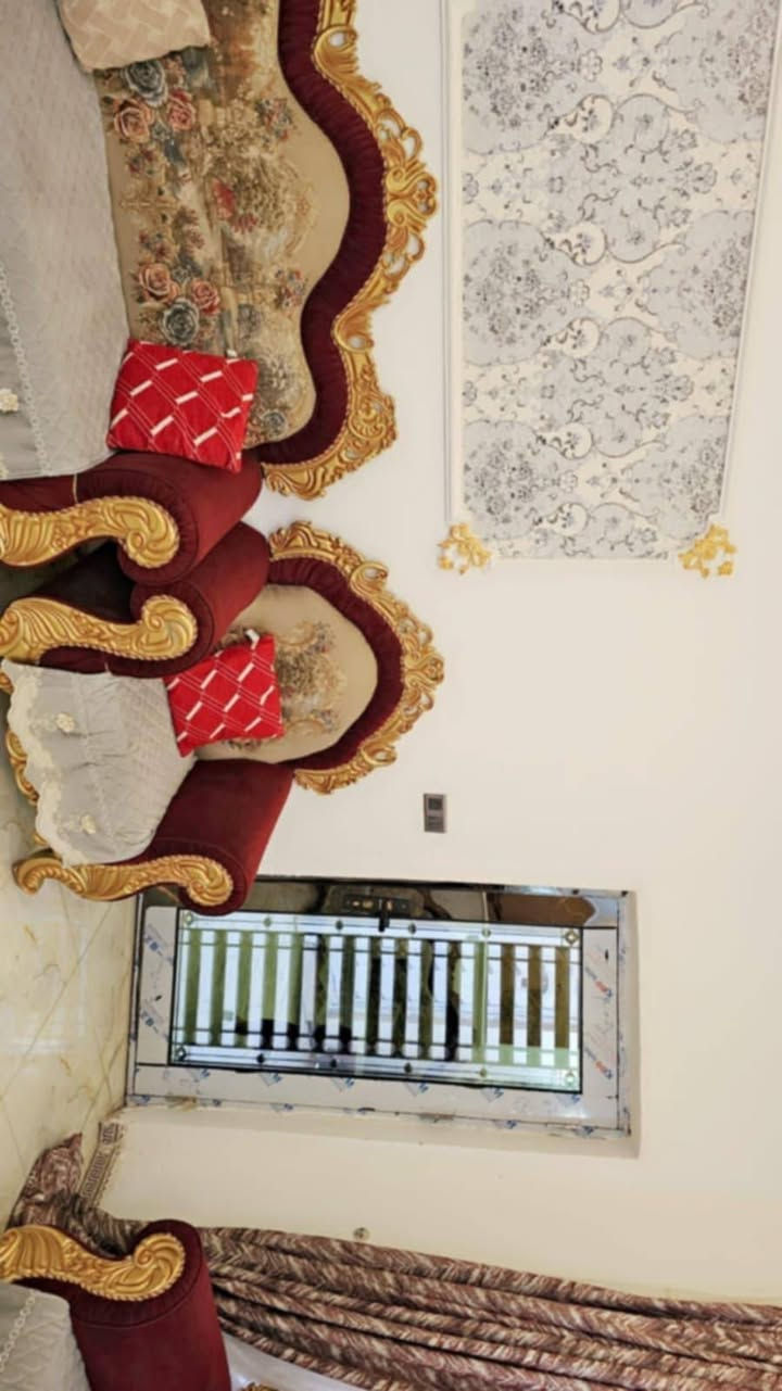 تم تنزيل من سعر بيت  للبيع  بيت مساحة ١٥٠ متر طابو زراعي سند ٢٥ طابقين بناء هندسي الطابق خريطة كامله والطابق الثاني مشتملات عدد اثنين نظام سويتات منفصلات  الاتصال على الرقم ***********  سعر 85 بي مجال شي بسيط
