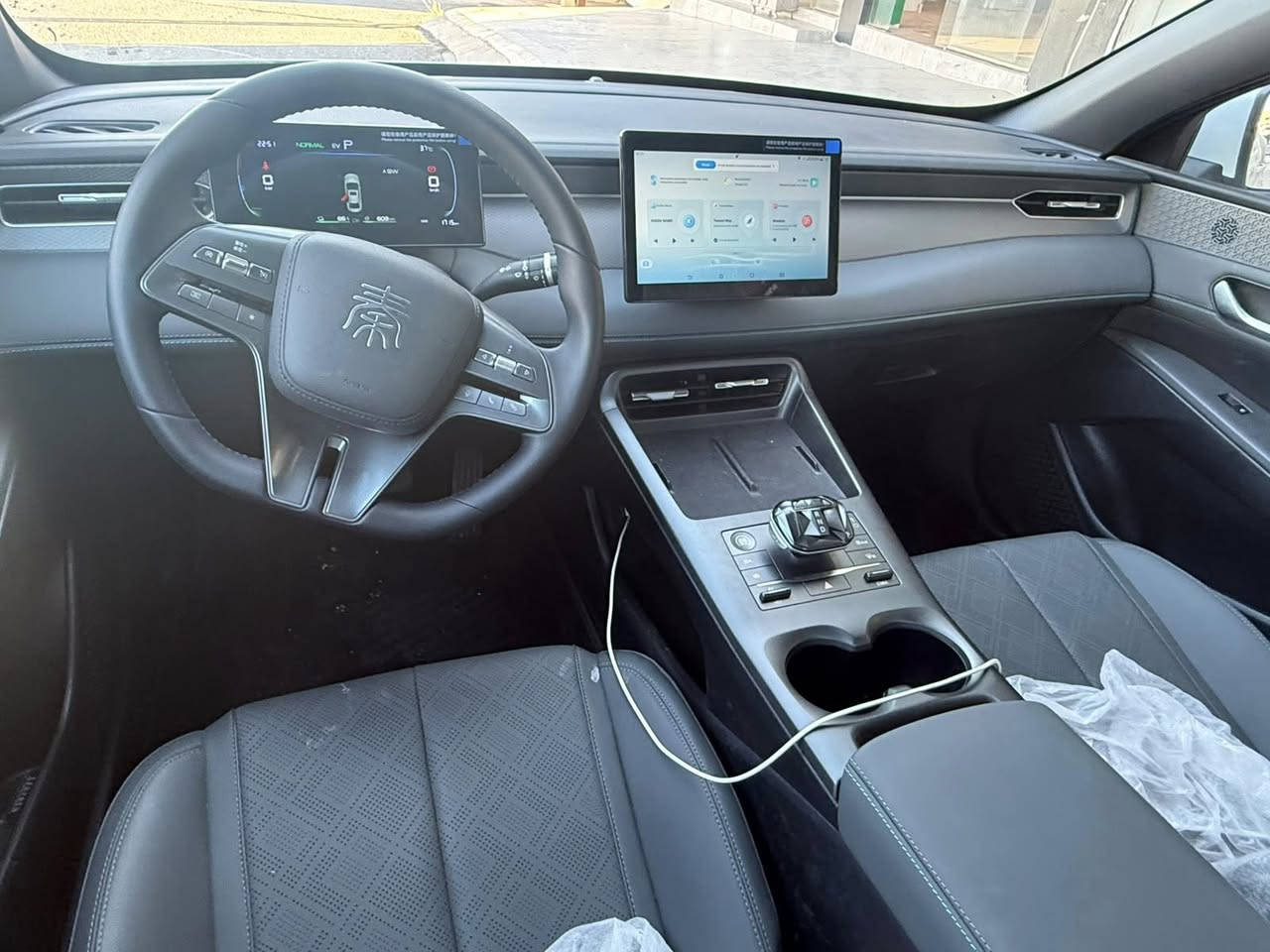 BYD qin plus 2025
بێ بۆیاخ بێ سارد 
تەحویلو غرامە بە شەرت
تەنها ١٧٠٠ ڕۆیشتوە
لە سلێمانیم 
***********
