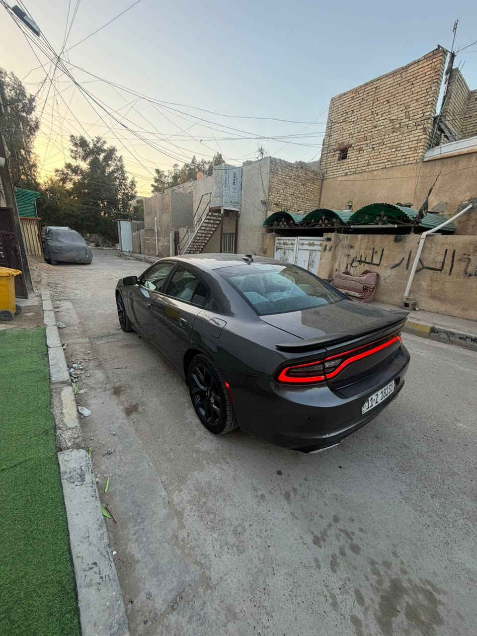 السلام عليكم جارجر موديل 2023السيارة sxt شاشة جبيرة   كشنات حضن ماشيه 38ميل مكينة 3600 حادث مثل ما موضح بالصور تبديل بابتين نفس لون ايرباكات راجع سستم 100/100 سيارة نضافتهة 100/100 جديدة  السعر 220وبيهة مجال مكاني بغداد رقمي للتواصل ***********
