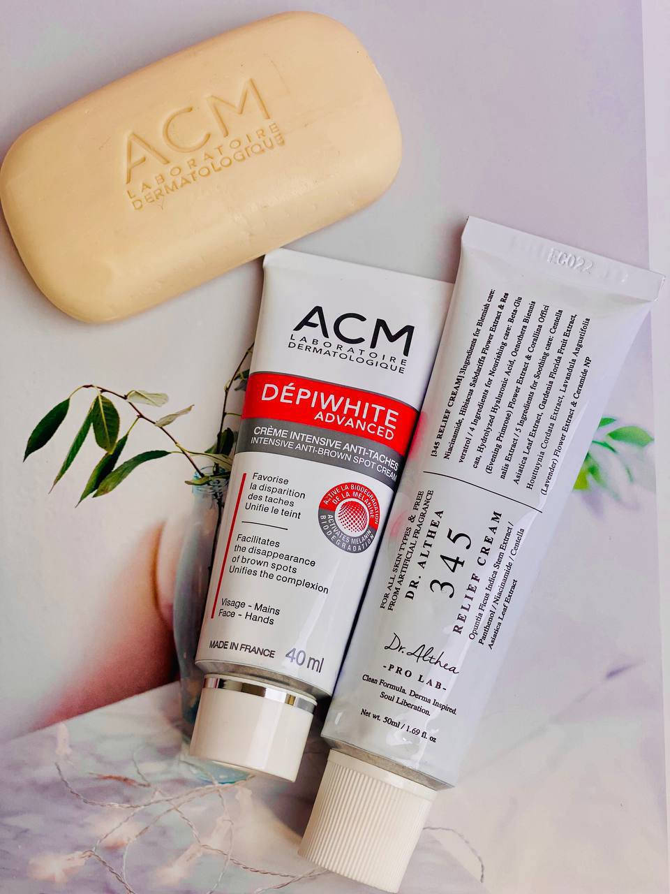 💖  عرض #التفتيح و #التبييض المتكامل 💖
إذا تعانين من البقع الداكنة، التصبغات، آثار الحبوب أو الاسمرار الناتج عن الشمس... 

1- #كريم ACM Depiwhite Advanced للتصبغات والتفتيح
كريم علاجي مميز يساعد على تقليل ظهور البقع البنية والكلف والنمش بشكل تدريجي، ويوحد لون البشرة ويمنحها إشراقة طبيعية ✨
يتميز بتركيبته الطبية الآمنة المناسبة للوجه واليدين ويعطي نتائج واضحة مع الاستمرار 💖

2- #صابونة ACM للتفتيح والتنظيف العميق
صابونة لطيفة تنظف البشرة من الشوائب والدهون وتساعد على تفتيح تدريجي مع الاستخدام اليومي 🤍
تترك البشرة ناعمة وصافية وتجهزها لامتصاص الكريم بشكل أفضل 🌿

3- كريم Dr.Althea 345 Relief Cream للترطيب والتهدئة
كريم مرطب قوي يساعد على تهدئة البشرة وتقليل الاحمرار، ويعطي ترطيب عميق ولمعة صحية ✨
مثالي بعد استخدام منتجات التفتيح حتى تبقى البشرة مرتاحة وناعمة بدون جفاف 💖

🚘يوجد خدمة توصيل لجميع محافظات العراق ٤ الاف🚘


**إذا كنت صاحب هذا الإعلان وتريد حذفه لأي سبب، رجاءا أرسل رسالة إلى الدعم الفني**