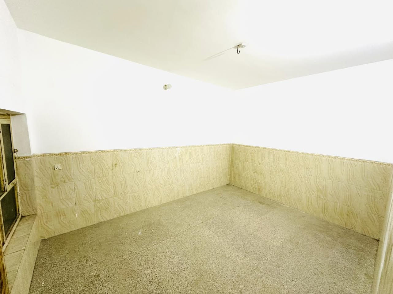 ✅ #دار_للبيع ___طابو صرف_ بأسم شخص واحد ✅

🏗️📍المــــــــوقع//حي 17تموز_قرب مدرسة عطاء الوارث

✏️المســـــاحة// 270 متر _واجه18✖️نزال15

  🧱✅بناء حديث 2018_عرض الشارع 15 متر✅🧱

⭕️علماً الدار 🏠 فارغ استلام مباشر 

🧱🧱طـــابق الأول // يحتوي ع (2غرف نوم 🛌 سويت➕مطبخ➕هول➕ صالة➕ مجمعات صحية عدد 2➕كراج سيارة 🚙

🧱🧱طابق الثاني//غرفة نوم  🛌 ➕هول

 🏫📚نستقبل جميع عروض البيع و ترويجها بإعلانات ممولة 
      للمزيد من التفاصيل الاتصال او المراسلة خاص 

حسين السعيدي ***********_ ***********
حجي حسن السعيدي ***********          
علي السعيدي ***********_ ***********

 📍موقع المكتب  📌 الحله - حي الامام علي(ع)_قرب المول الجديد _مقابل مجمع الوافي
